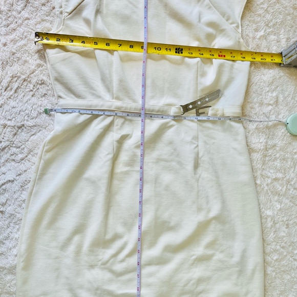Jennifer Lopez white dress size 14P with silver belt attached. New without tag. - Picture 5 of 6